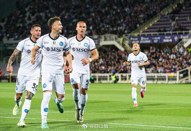 máy trợ thính cho người già